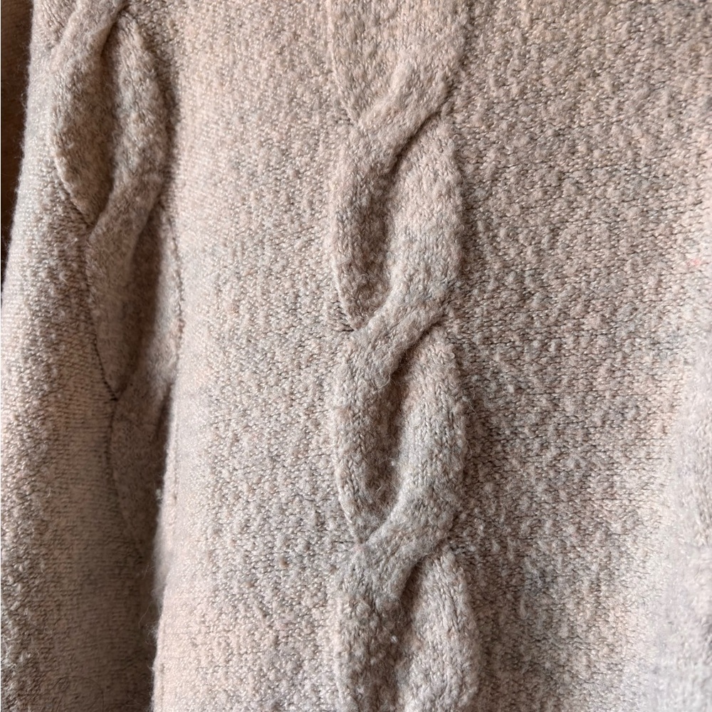 crown & ivy Cream Cable-Knit Crewneck Sweater - Picture 2 of 4